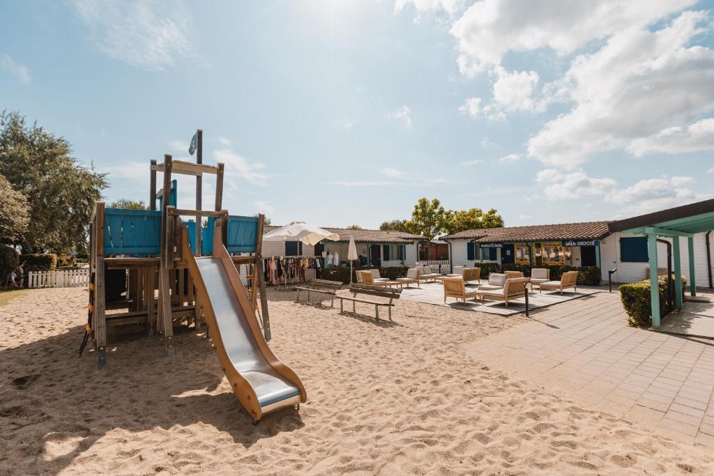 Natural Village Resort Порто Потенца Пичена Екстериор снимка